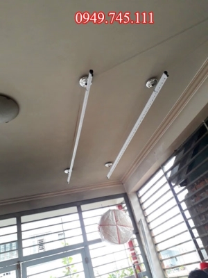 Dàn phơi quần áo tại Hạ Long