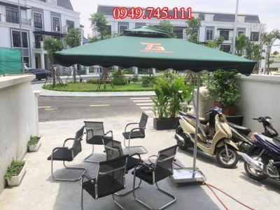 Có nên chọn dù lệch tâm vuông?